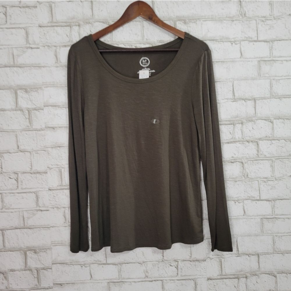 NWT Maurices long sleeve top‎